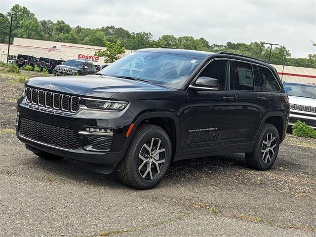 new 2025 Jeep Grand Cherokee car, priced at $47,396