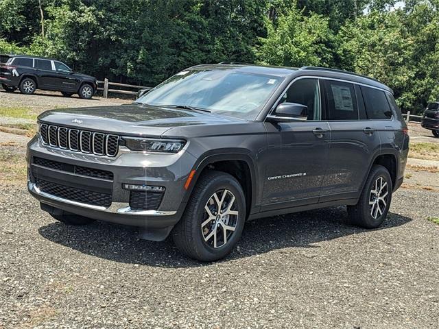 new 2025 Jeep Grand Cherokee L car, priced at $48,287