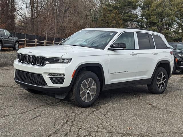 new 2025 Jeep Grand Cherokee car, priced at $46,715