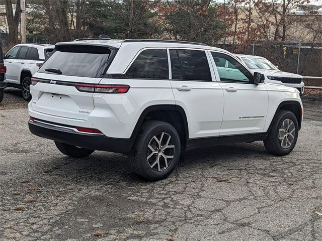 new 2025 Jeep Grand Cherokee car, priced at $46,715