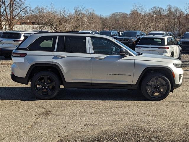 new 2025 Jeep Grand Cherokee car, priced at $45,675