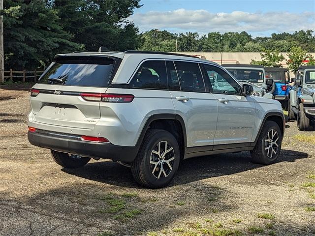 new 2024 Jeep Grand Cherokee car, priced at $49,310