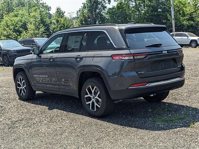 new 2025 Jeep Grand Cherokee car, priced at $43,881