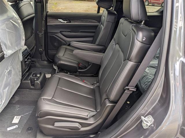 new 2025 Jeep Grand Cherokee L car, priced at $48,287