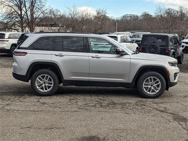 new 2025 Jeep Grand Cherokee car, priced at $41,470