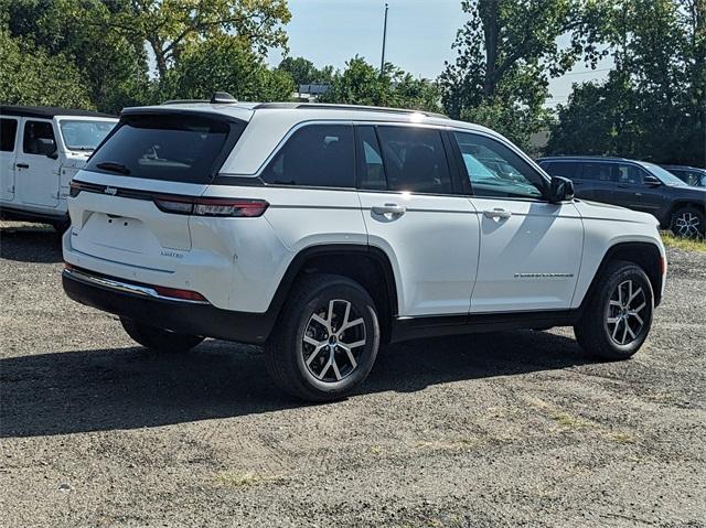 new 2024 Jeep Grand Cherokee car, priced at $48,715