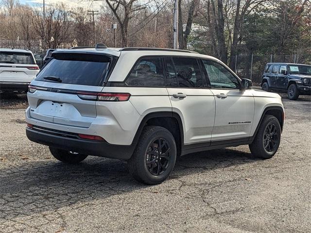 new 2025 Jeep Grand Cherokee car, priced at $44,030