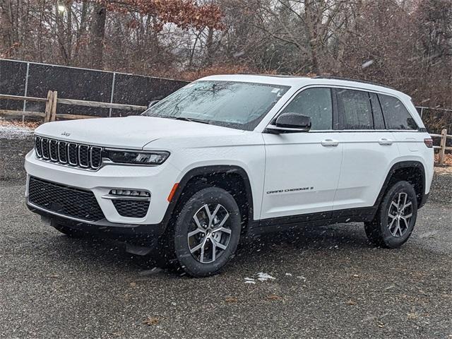 new 2025 Jeep Grand Cherokee car, priced at $46,715