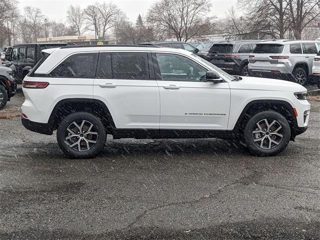 new 2025 Jeep Grand Cherokee car, priced at $46,715