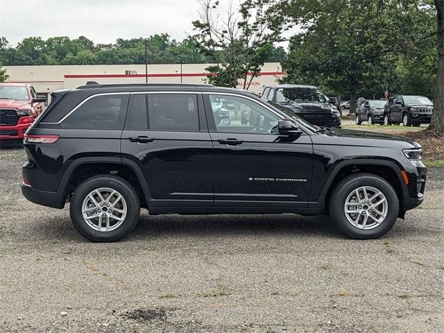 new 2025 Jeep Grand Cherokee car, priced at $44,170