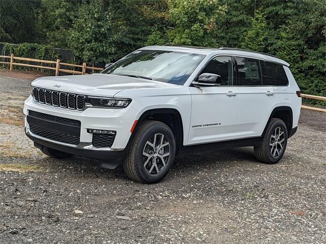 new 2024 Jeep Grand Cherokee L car, priced at $49,315