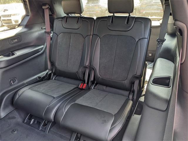 new 2025 Jeep Grand Cherokee L car, priced at $45,622