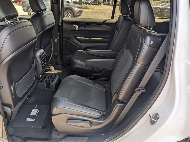 new 2025 Jeep Grand Cherokee L car, priced at $45,622