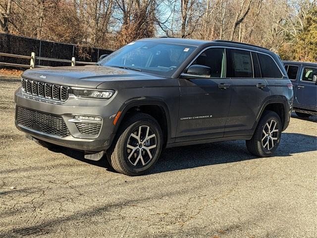 new 2025 Jeep Grand Cherokee car, priced at $47,310