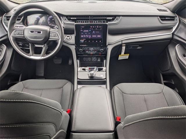 new 2025 Jeep Grand Cherokee car, priced at $46,730