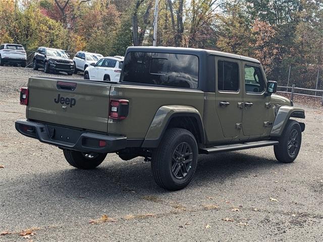 new 2025 Jeep Gladiator car, priced at $46,975