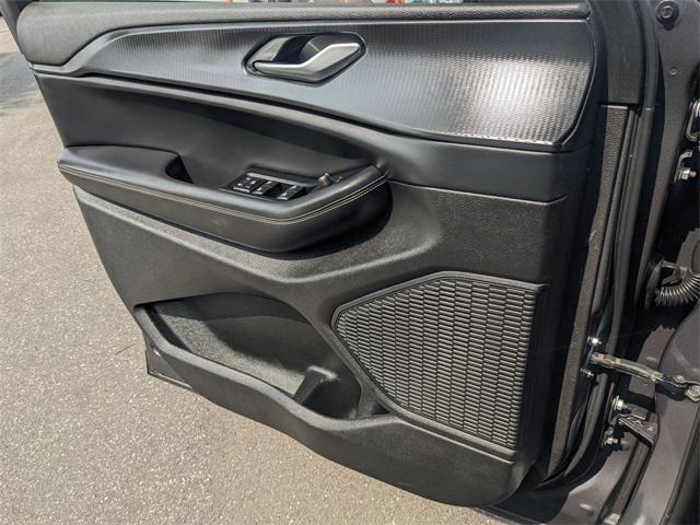 used 2023 Jeep Grand Cherokee car, priced at $39,999