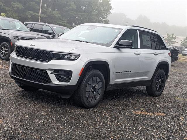 new 2025 Jeep Grand Cherokee car, priced at $42,710