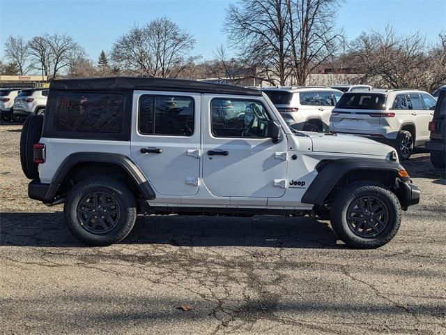 new 2025 Jeep Wrangler car, priced at $45,950