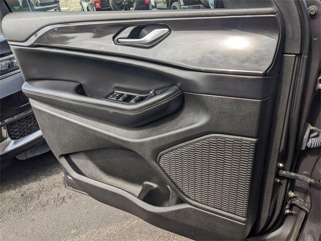 used 2023 Jeep Grand Cherokee car, priced at $33,504