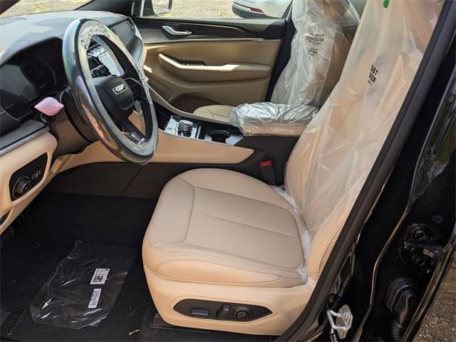new 2025 Jeep Grand Cherokee L car, priced at $49,287