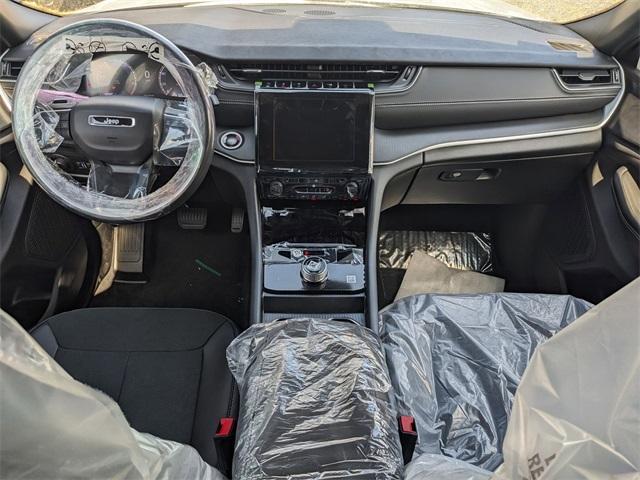 new 2025 Jeep Grand Cherokee car, priced at $44,480