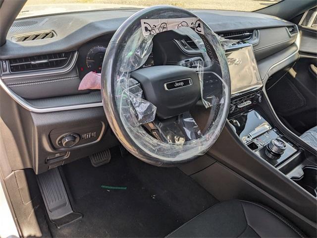 new 2025 Jeep Grand Cherokee car, priced at $44,480