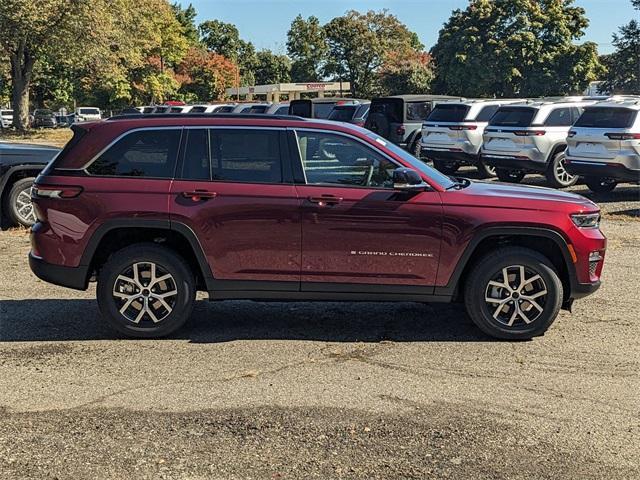 new 2025 Jeep Grand Cherokee car, priced at $48,310