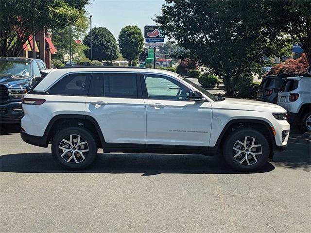 new 2024 Jeep Grand Cherokee car, priced at $46,200