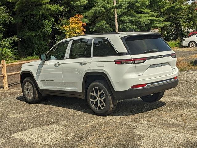 new 2024 Jeep Grand Cherokee car, priced at $44,700