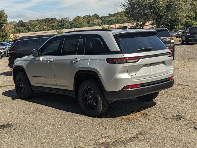 new 2025 Jeep Grand Cherokee car, priced at $44,030