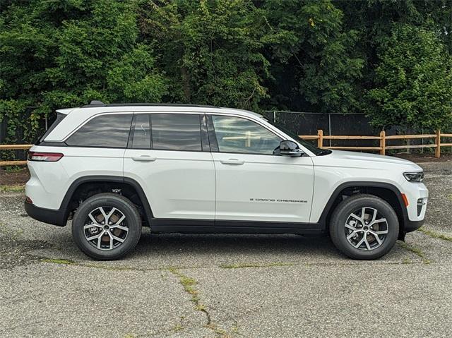 new 2024 Jeep Grand Cherokee car, priced at $46,200