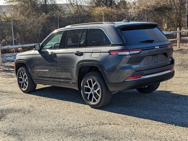 new 2025 Jeep Grand Cherokee car, priced at $47,310