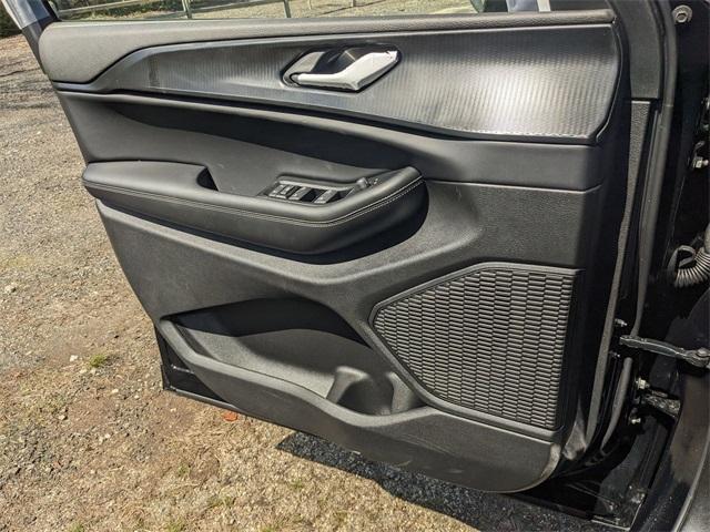 new 2025 Jeep Grand Cherokee car, priced at $41,572