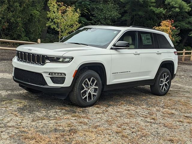 new 2025 Jeep Grand Cherokee car, priced at $47,715