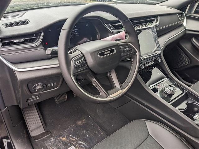 new 2025 Jeep Grand Cherokee car, priced at $44,355