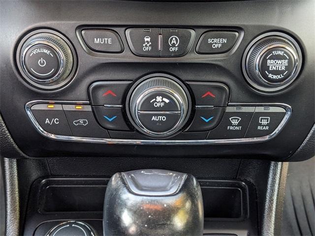 used 2021 Jeep Cherokee car, priced at $25,619