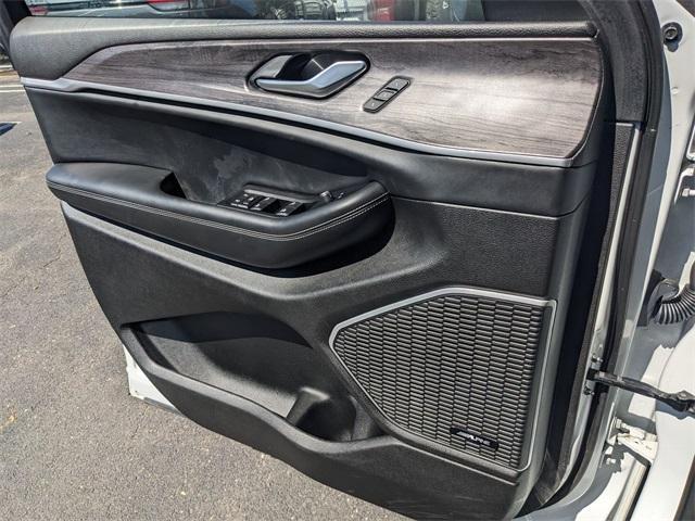 used 2022 Jeep Grand Cherokee L car, priced at $36,999