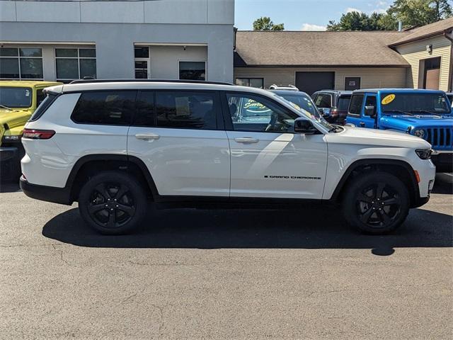 used 2022 Jeep Grand Cherokee L car, priced at $36,999