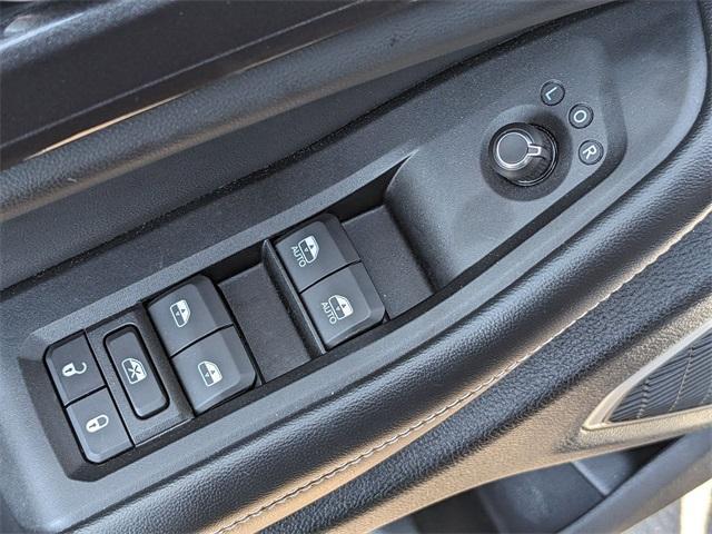 used 2022 Jeep Grand Cherokee car, priced at $37,999