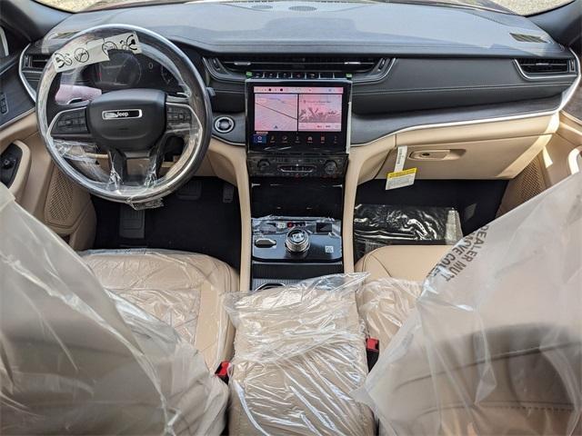 new 2025 Jeep Grand Cherokee car, priced at $46,396