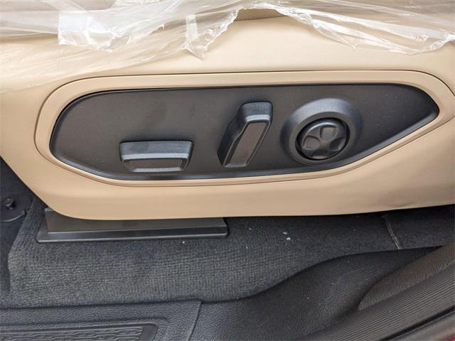 new 2025 Jeep Grand Cherokee car, priced at $46,396