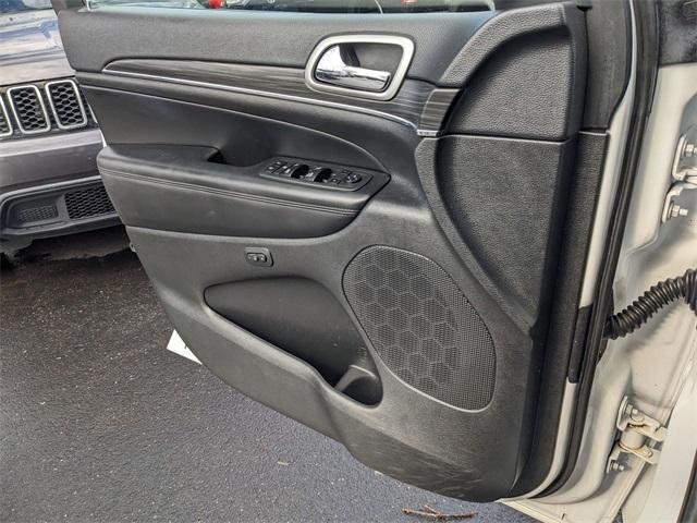 used 2022 Jeep Grand Cherokee WK car, priced at $28,796