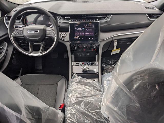 new 2025 Jeep Grand Cherokee car, priced at $46,135
