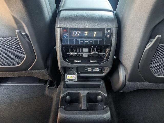 new 2025 Jeep Grand Cherokee L car, priced at $45,044