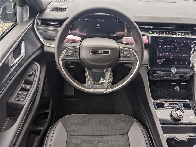 new 2025 Jeep Grand Cherokee car, priced at $42,115