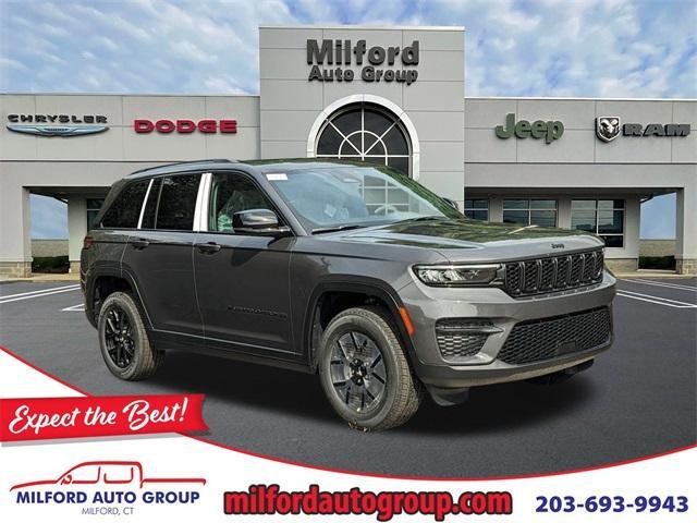 new 2025 Jeep Grand Cherokee car, priced at $45,030