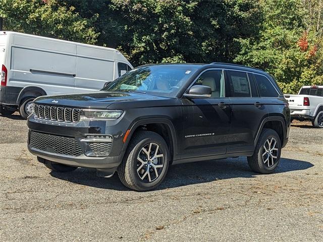 new 2025 Jeep Grand Cherokee car, priced at $48,310