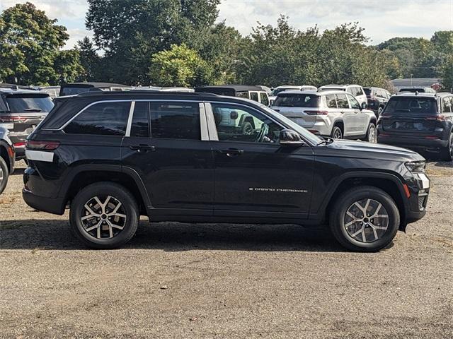 new 2025 Jeep Grand Cherokee car, priced at $48,310