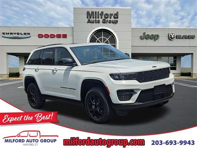 new 2025 Jeep Grand Cherokee car, priced at $42,115